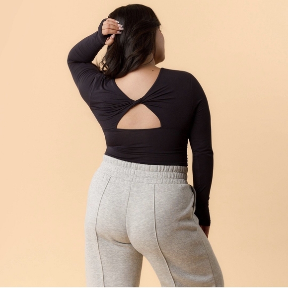 New Blogilates Women's Twisty Long Sleeve Top Royal Black 1X (14-16) - Picture 3 of 9